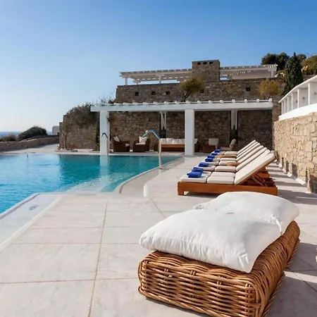 Queen Meelada Platys Gialos (Mykonos)